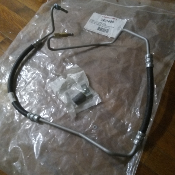 Power steering line - Picture 2 of 2